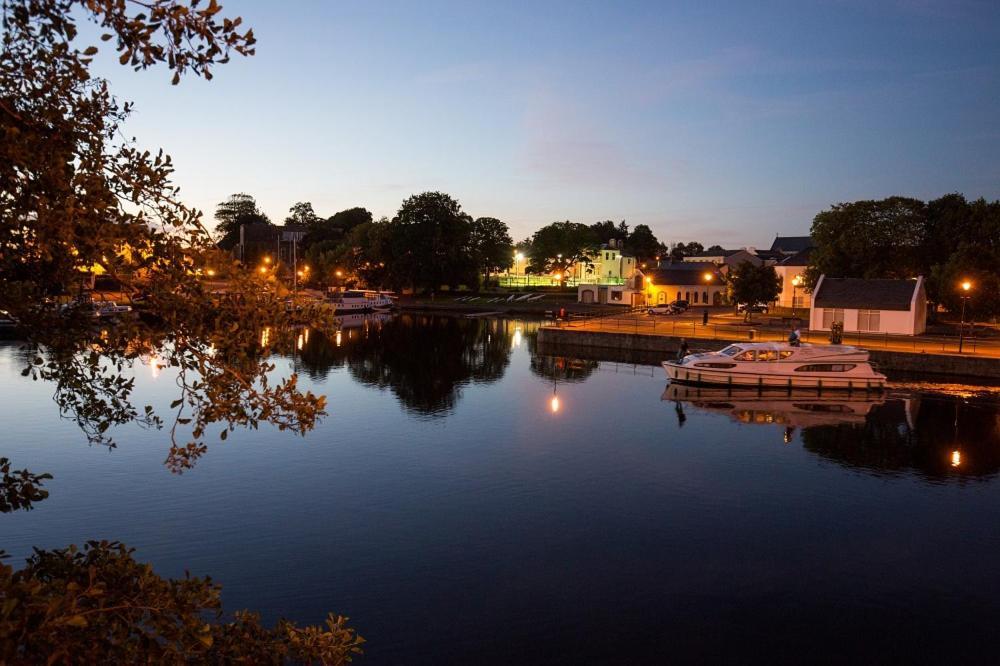 Hartley House B&B Carrick-on-Shannon ภายนอก รูปภาพ